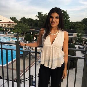 Meet your Posher, Julia